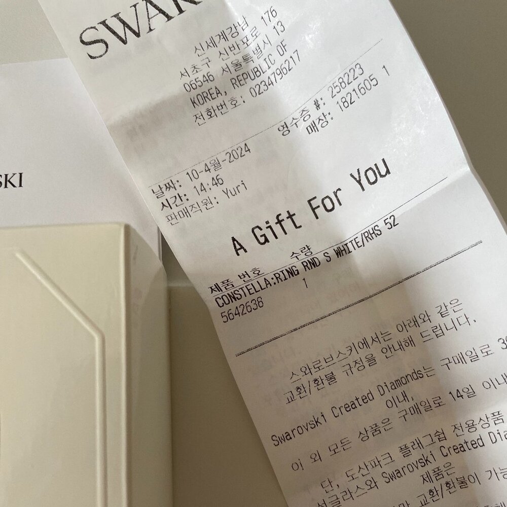 Silver Solitaire Swarovski Ring - image 6